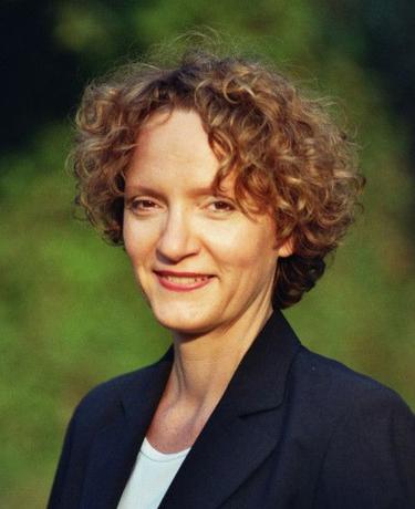 Mag.a Silvia Christine Bors